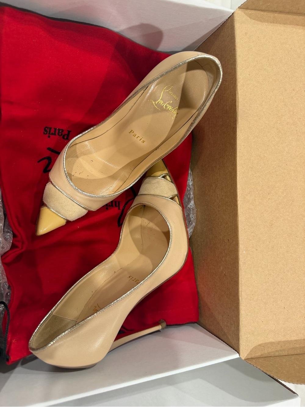 Christian Louboutin Beige Leather pointed toe pumps biblio 100 sz 35.5 - Picture 3 of 5